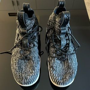 Nike LeBron | Men’s size 11